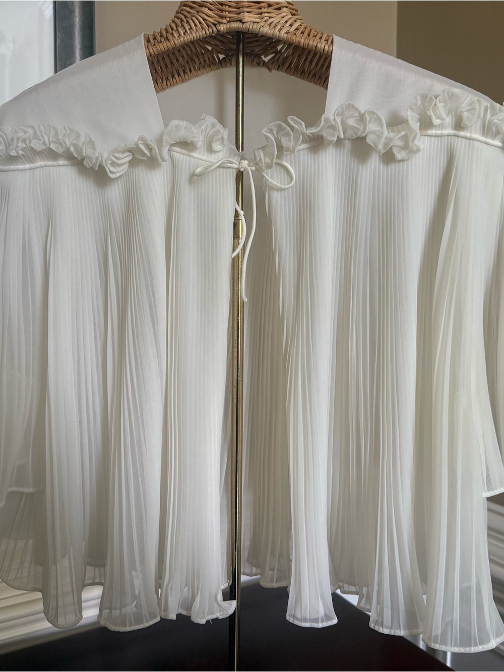 Vintage 50’s-60’s Romantic Sheer Nylon Pleated Cream Night/Bed Jacket - Size S